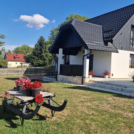 Plitvice Apis Villa Кореница Екстериор снимка