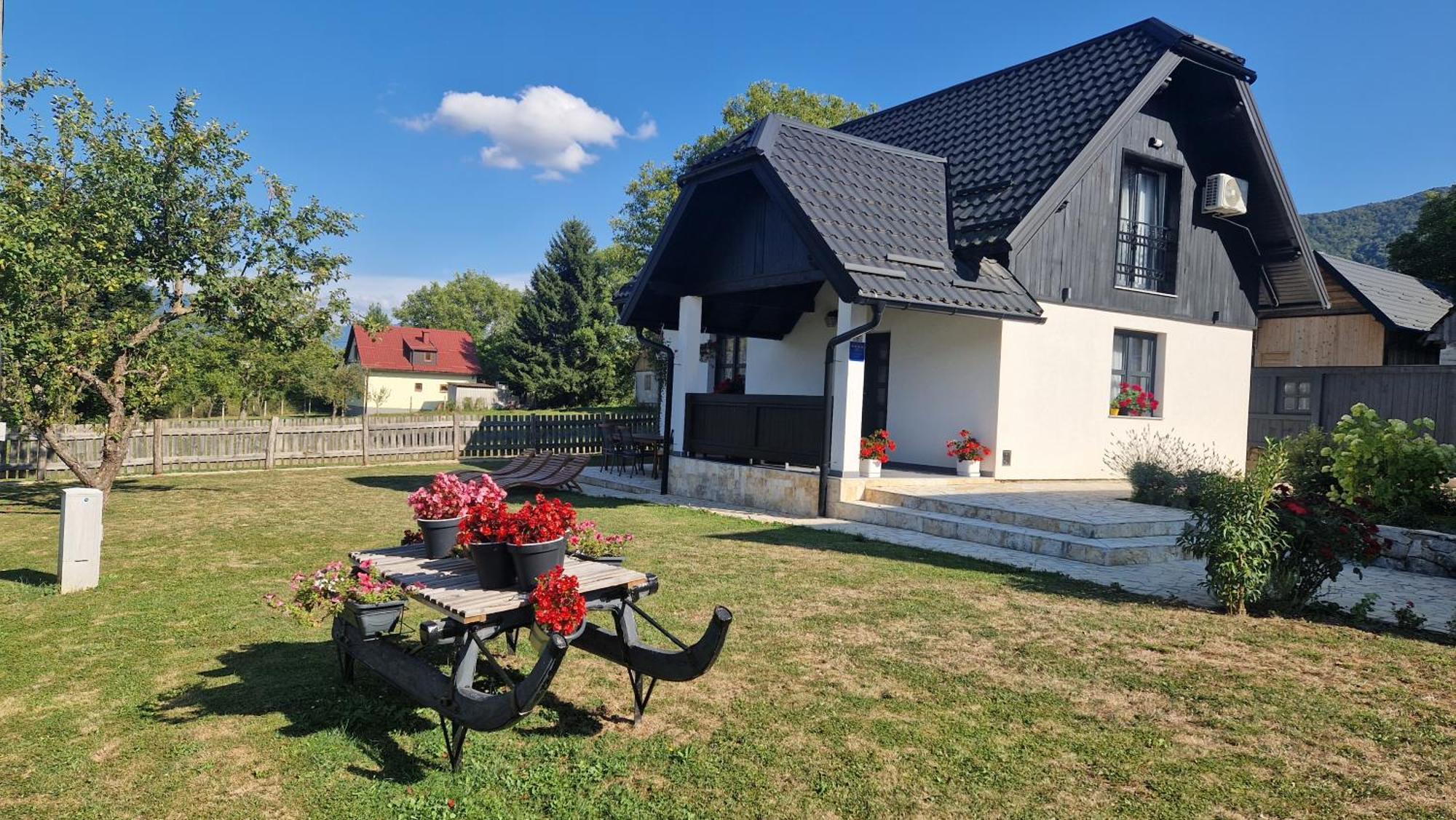 Plitvice Apis Villa Кореница Екстериор снимка